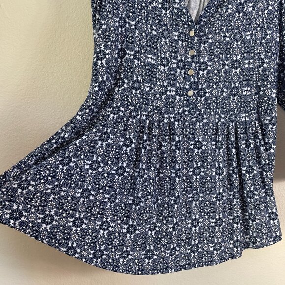 Westport Womens Plus 1X Floral Roll Tab Sleeve Tunic Top Stretch Shirt V Neck - Picture 8 of 11